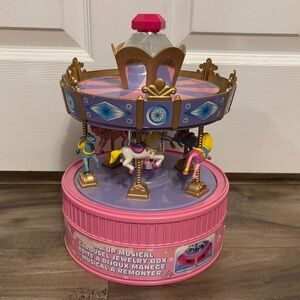 Vintage 1997 Moose Mountain Pink Jewelry Box Wind-Up Musical Carousel